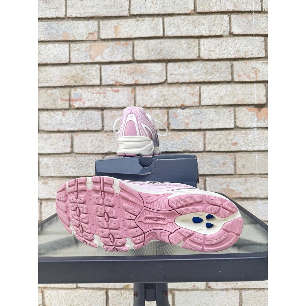 New Balance Athletic Shoes Pink Size 7.5 - Picture 5 of 5